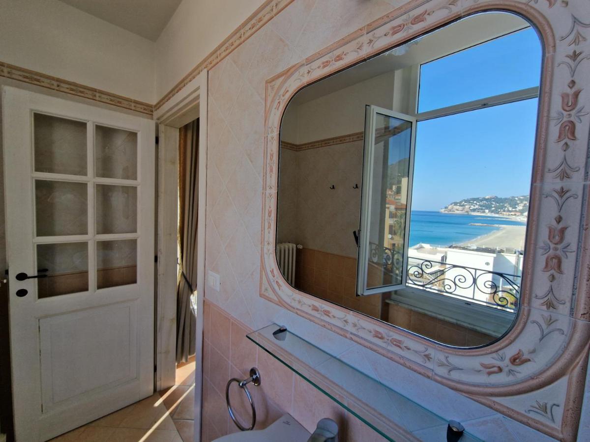 Hotel Miramare 스포토르노 외부 사진