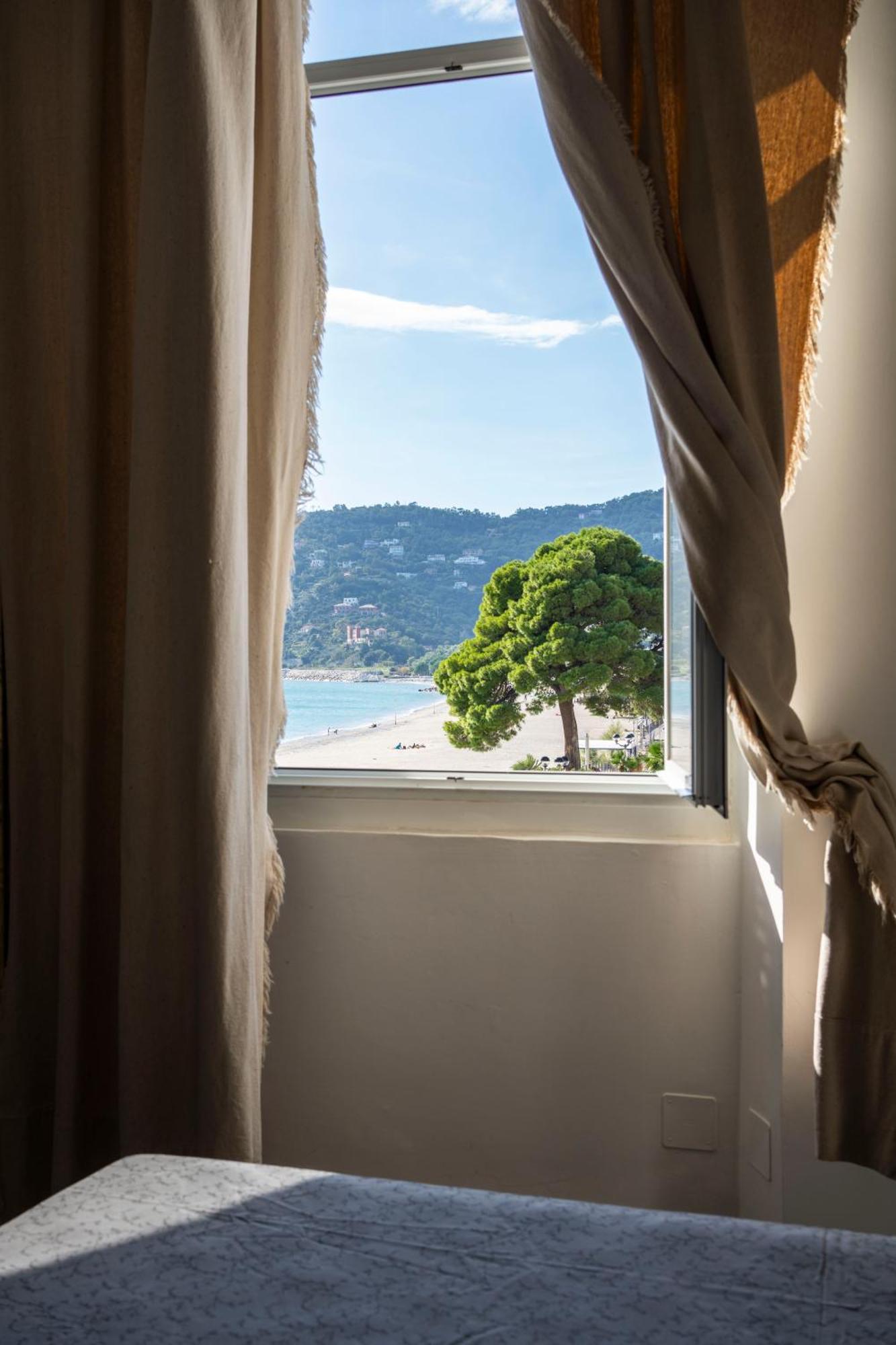 Hotel Miramare 스포토르노 객실 사진